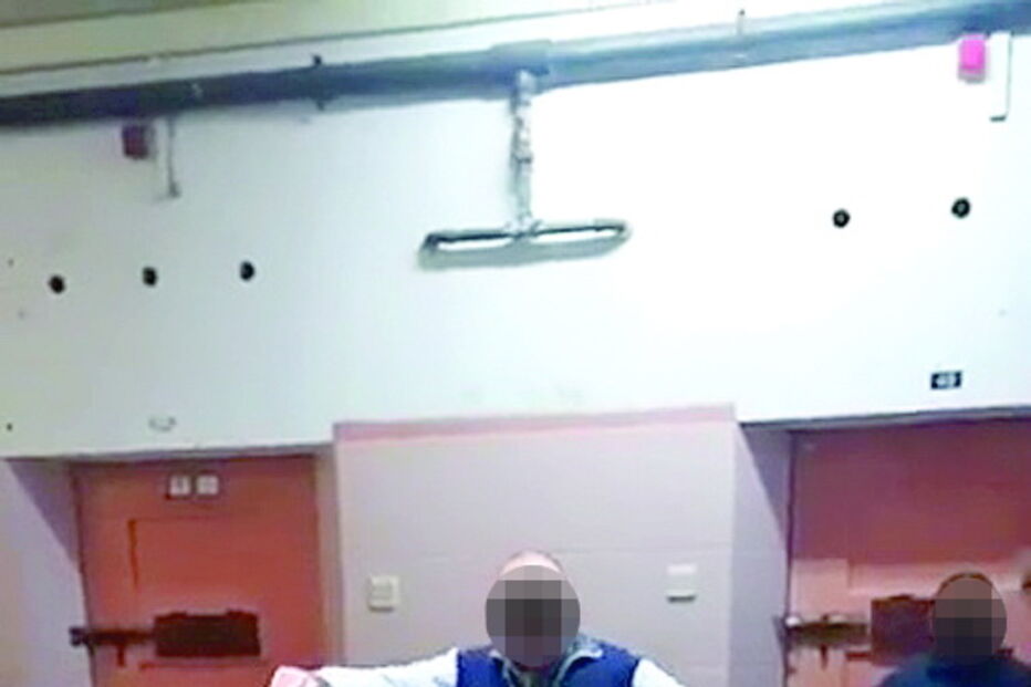 Presos dão festa em direto no Facebook