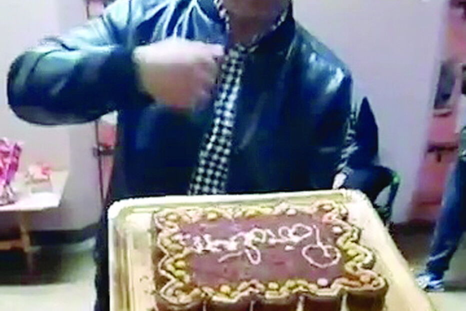 Presos dão festa em direto no Facebook