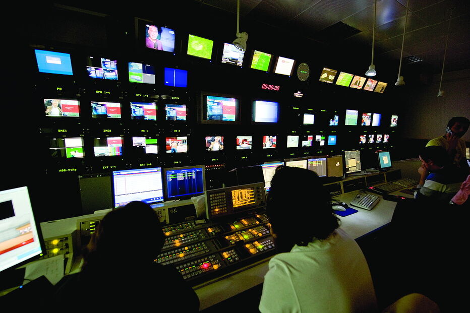 Repórteres de imagem e técnicos de régie da SIC e da TVI andarão a prestar serviços à RTP nas folgas e nas horas vagas