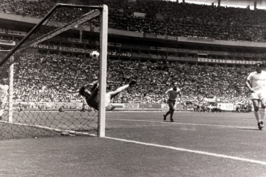 Morreu Gordon Banks, um dos maiores guarda-redes da história 