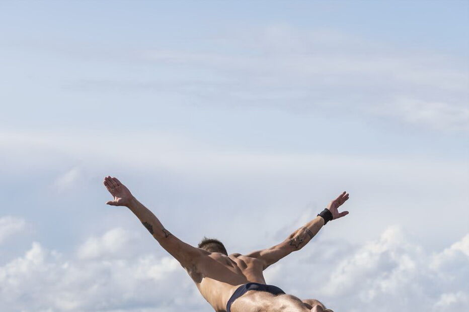'Red Bull Cliff Diving' regressa aos Açores com saltos do ilhéu da Vila Franca do Campo