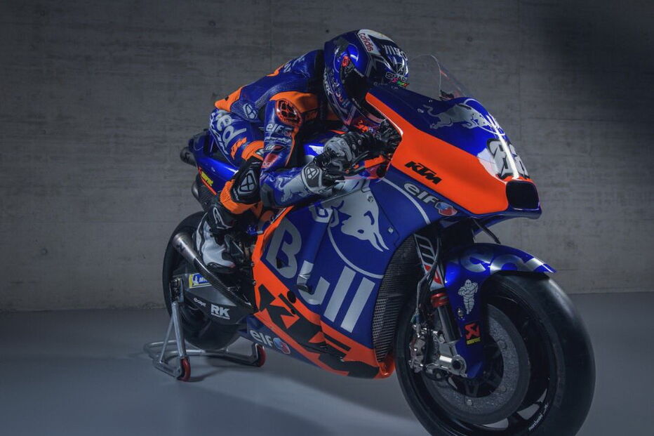  Miguel Oliveira 'veste' de azul e laranja na estreia em MotoGP