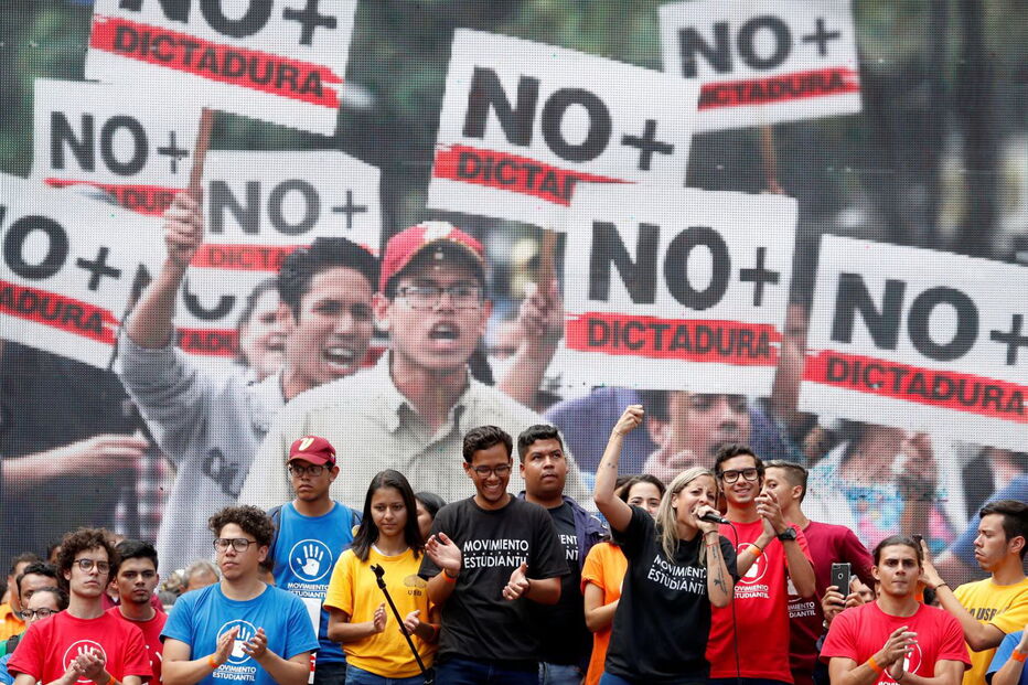 Marcha contra o governo de Nicolás Maduro marcada por alegria e esperança  