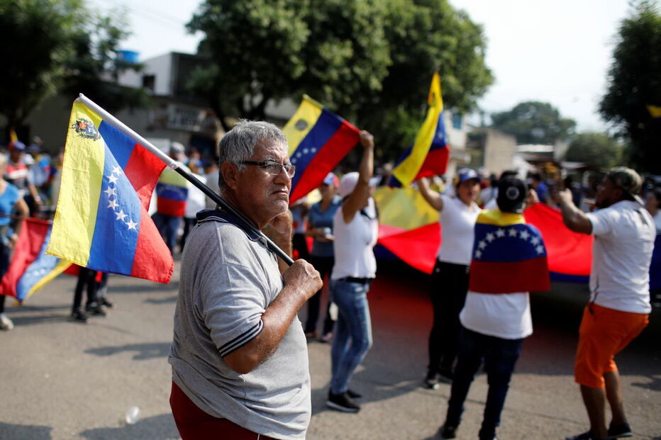 Marcha contra o governo de Nicolás Maduro marcada por alegria e esperança  