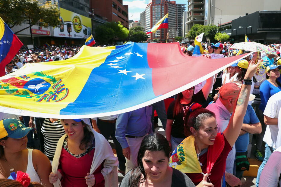 Manifestação com apoiantes do autoproclamado presidente