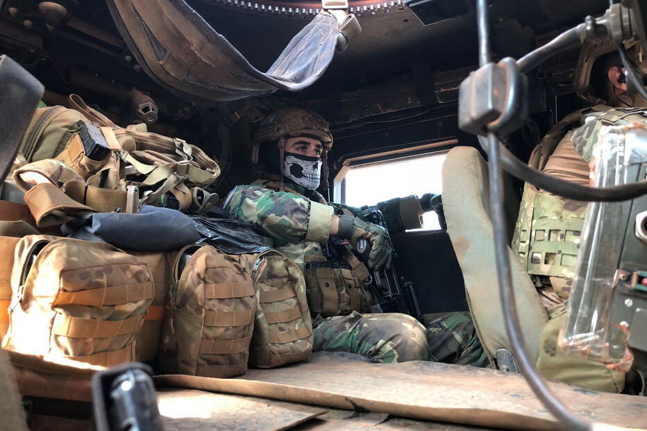 Militares portugueses fazem patrulha com veículos blindados em Bambari, na República Centro-Africana