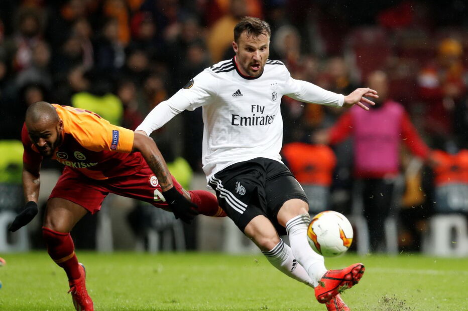 Gatasaray defronta Benfica numa partida a contar para os 16-avos-de-final da Liga Europa