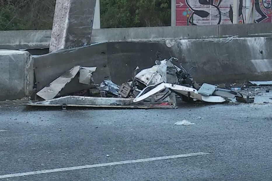 Passageiro de camião do lixo ‘cuspido’ após colisão no IC19