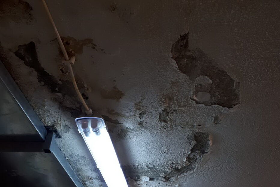 Cave guarda acervo centenário 