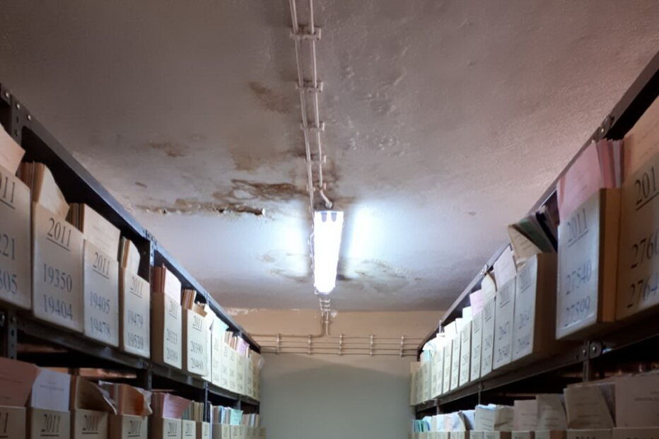 Cave guarda acervo centenário 