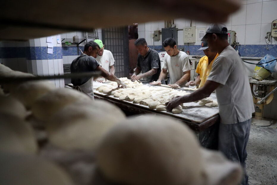 Proprietário de padararia 'La Rosita' é português e chama-se Cristiano Neto