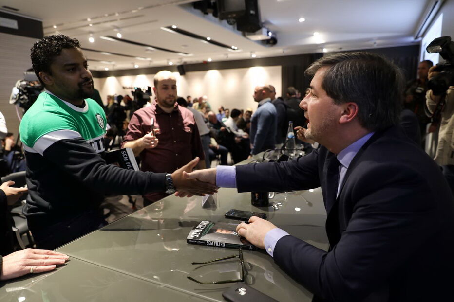Bruno de Carvalho na apresentação do seu livro, em Lisboa