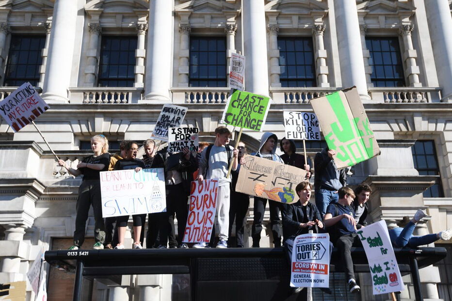 Alunos faltam às aulas para manifestação contra alterações climáticas