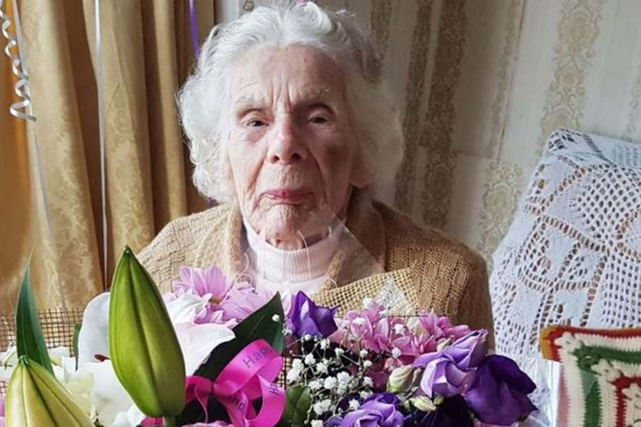 Mulher de 100 anos que sobreviveu ao holocausto morta por viciado em heroína