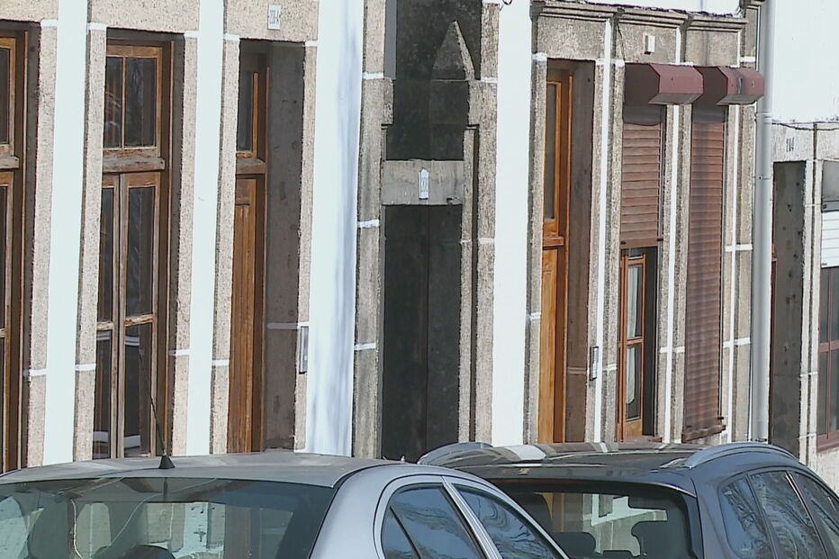 Incêndio em habitação no Porto faz dois feridos