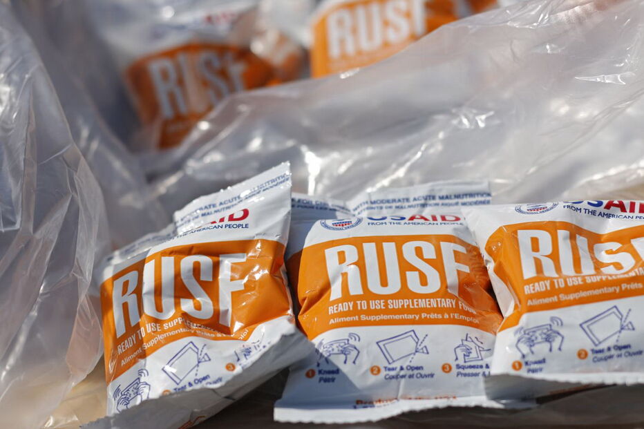 Primeiro avião dos EUA com ajuda humanitária já aterrou na fronteira com a Venezuela