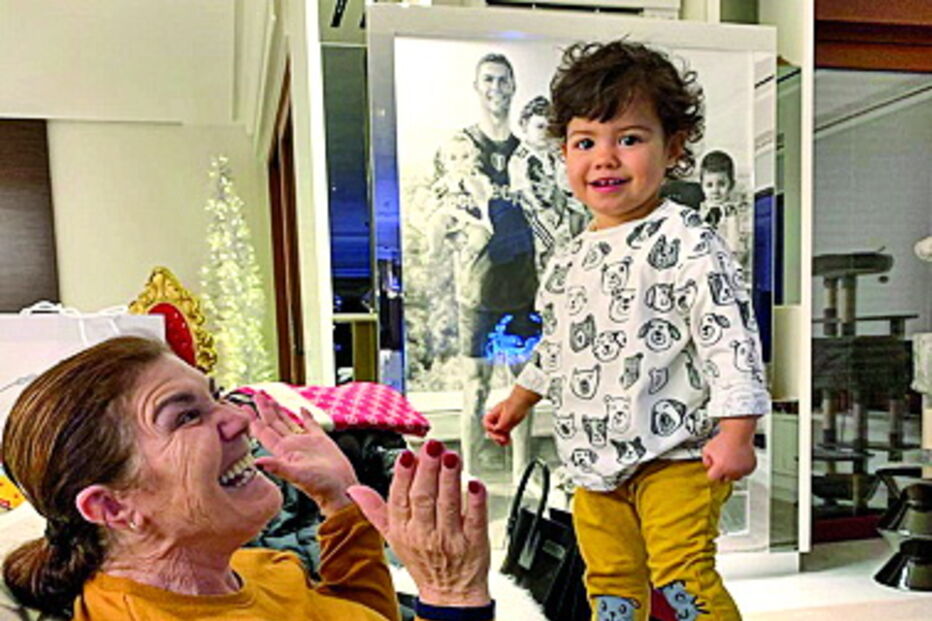 Dolores Aveiro ficou a tomar conta dos netos 