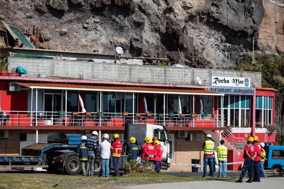 Cozinheira de 22 anos morre em derrocada na Madeira