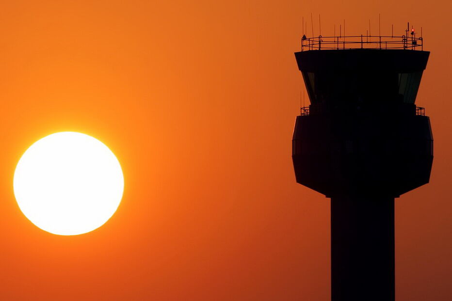 Companhia aérea britânica Flybmi declara falência e cancela todos os voos