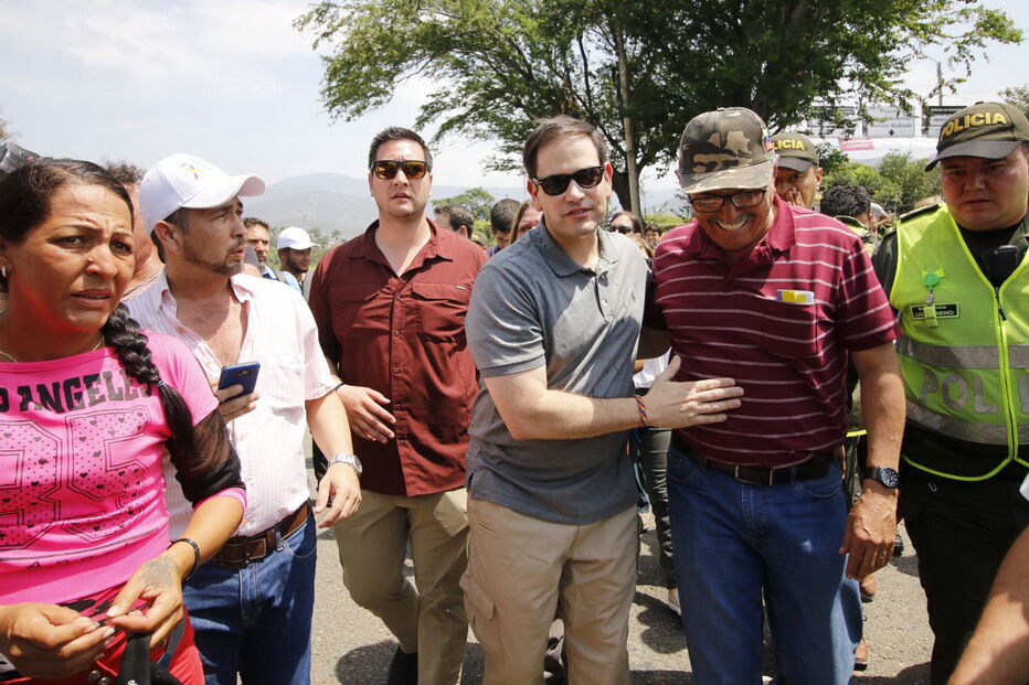 EUA enviam mais ajuda humanitária à população da Venezuela