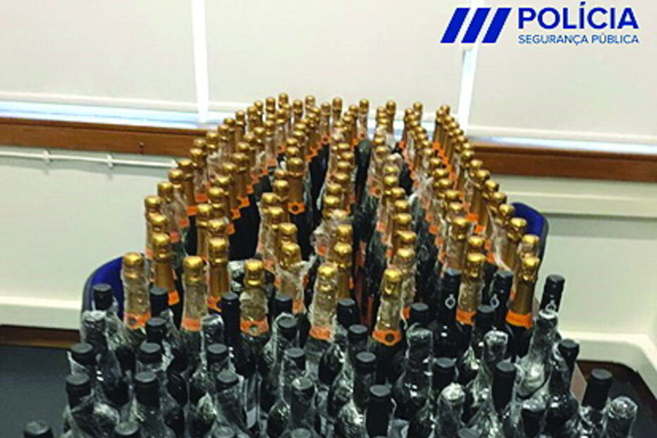 PSP recuperou 168 garrafas com valor total de 6571 euros 