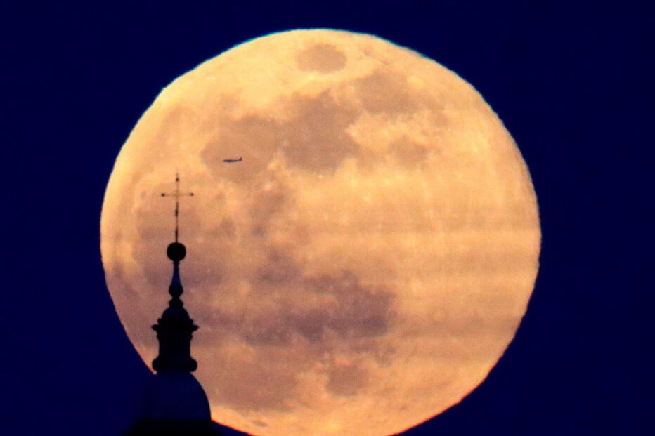 Superlua em Santiago de Compostela, Espanha