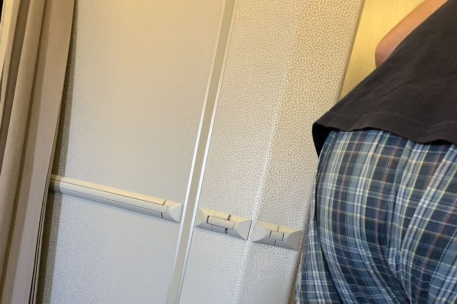 Passageiro despe-se e viaja em boxers durante voo de longo curso da Air France 