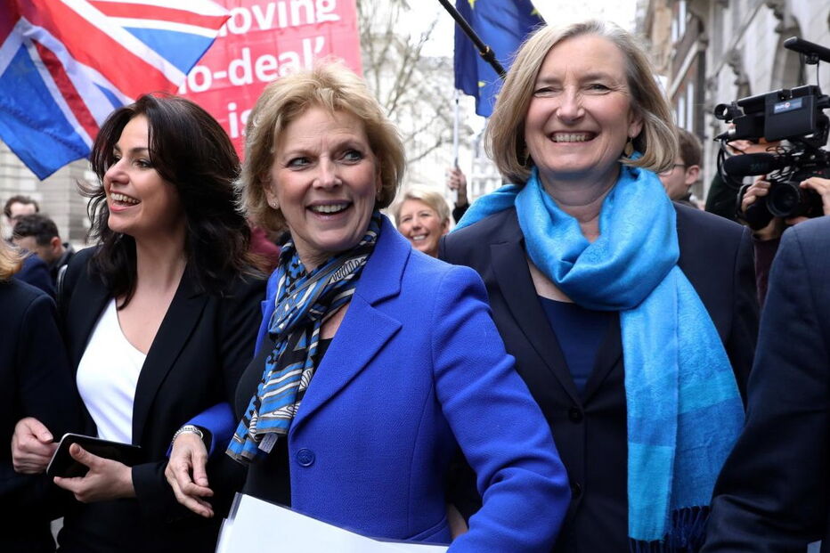 As deputadas britânicas Heidi Allen (esq), Anna Soubry e Sarah Wollaston