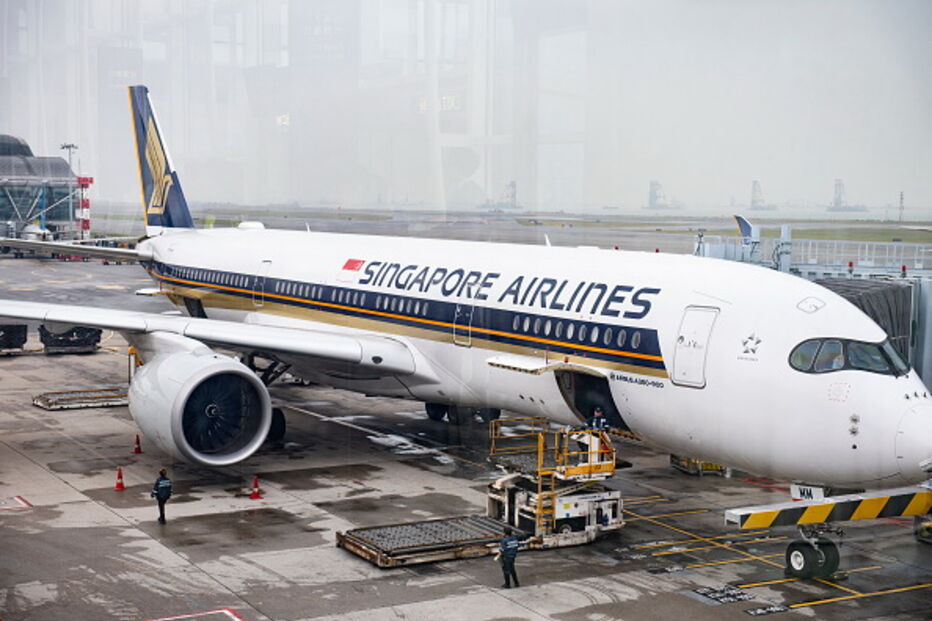 Passageiro encontra câmara embutida em ecrã de televisão de avião