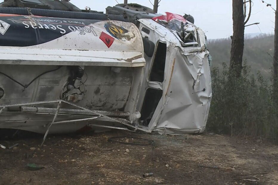 Condutor de camião desaparecido após despiste em Oleiros