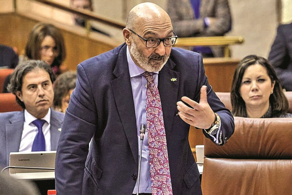 Alejandro Hernández justificou pedido com necessidade de supervisão 