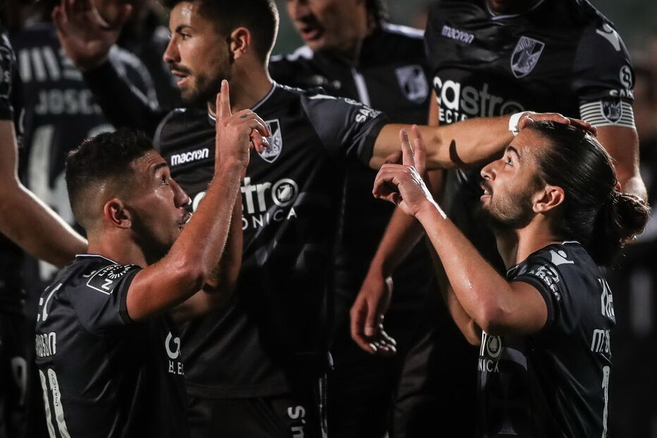 Vitória de Guimarães fica a cinco pontos do Moreirense ao empatar em Setúbal