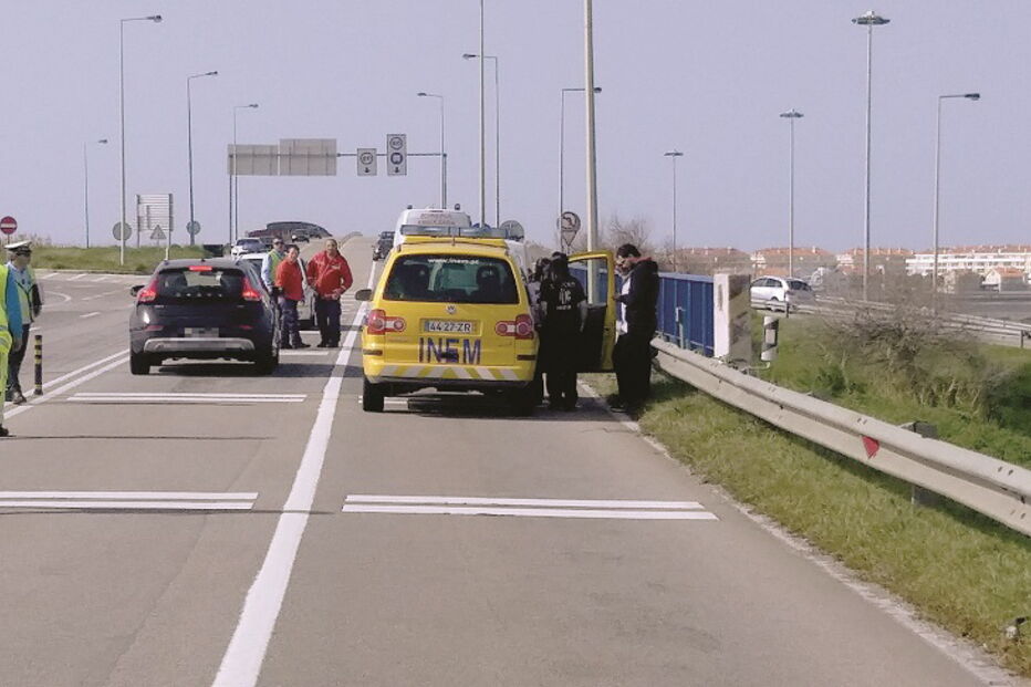 Psicólogos do INEM tiveram de dar assistência à família   