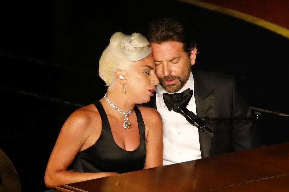Lady Gaga e Bradley Cooper