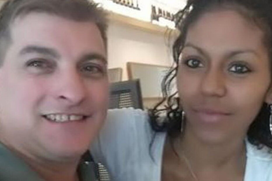 César Román com a noiva