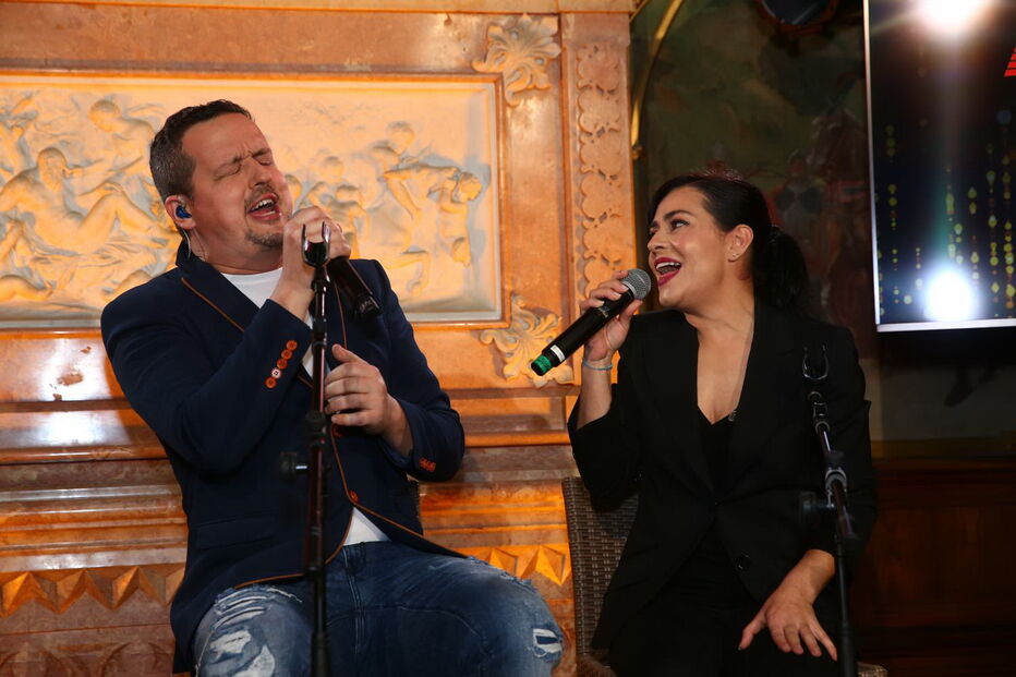 Os artistas Miguel Gameiro e Susana Félix interpretam o tema da novela 'Alguém Perdeu'