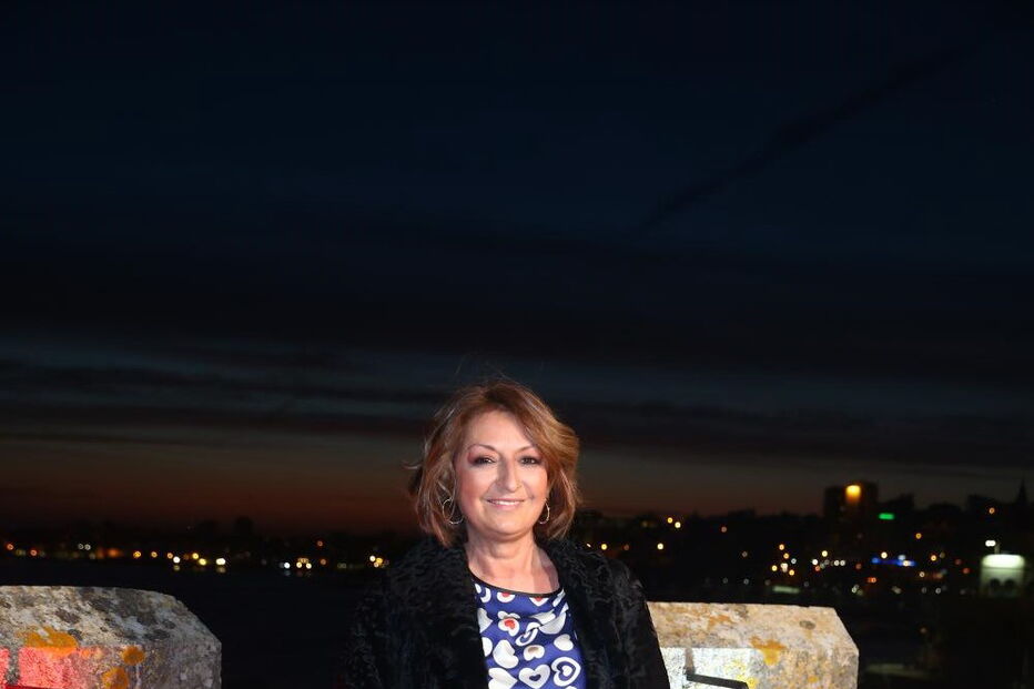 novela, cmtv, apresentação, elenco, atores, estoril, alguém perdeu, ator, atriz