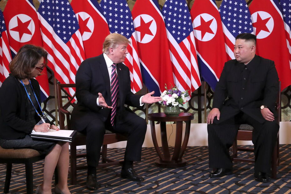 O encontro de Donald Trump e Kim Jong-un em imagens