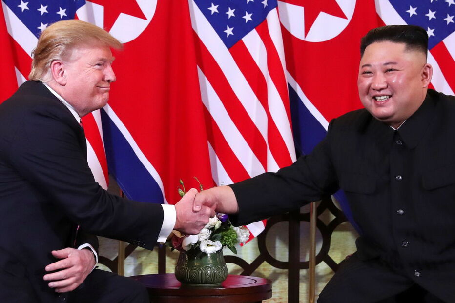 O encontro de Donald Trump e Kim Jong-un em imagens