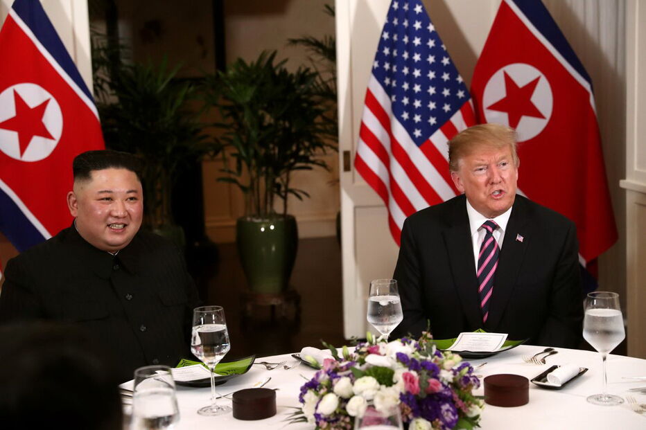 O encontro de Donald Trump e Kim Jong-un em imagens