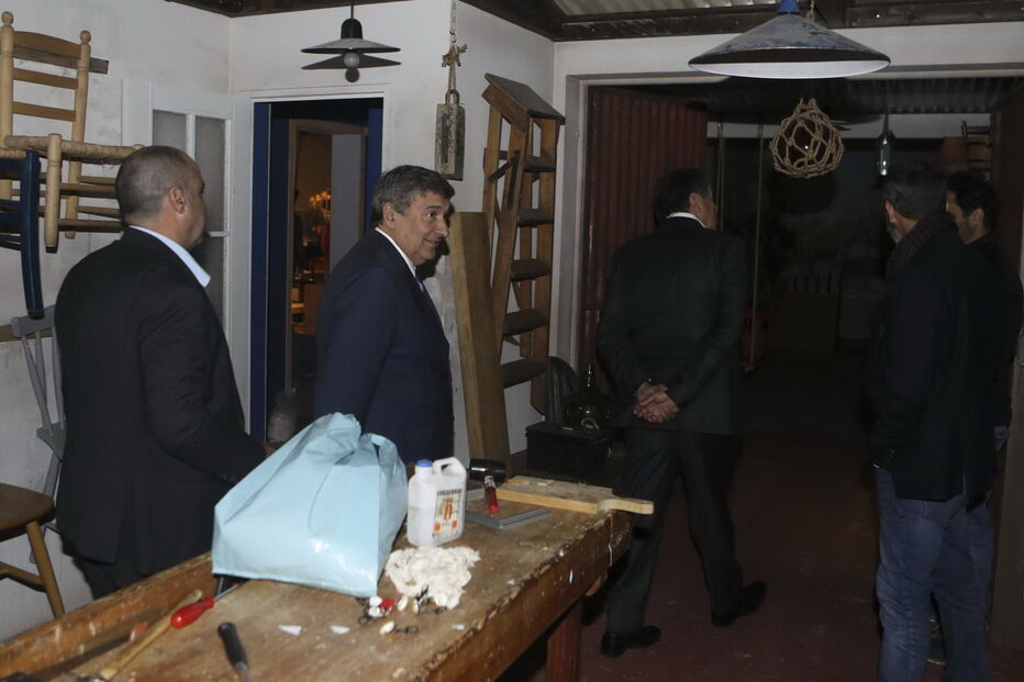 Presidente da Cofina, Administrador e diretor geral do CM e da CMTV visitam os estúdios da SP Televisão onde decorrem as gravações da telenovela da CMTV 