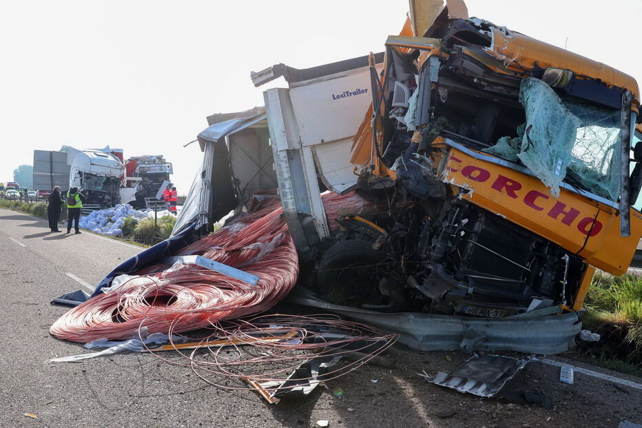 Acidente com cinco camiões e seis carros faz 17 feridos em Elvas