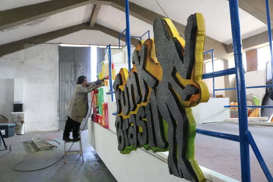 Preparação para o Carnaval Internacional de Elvas