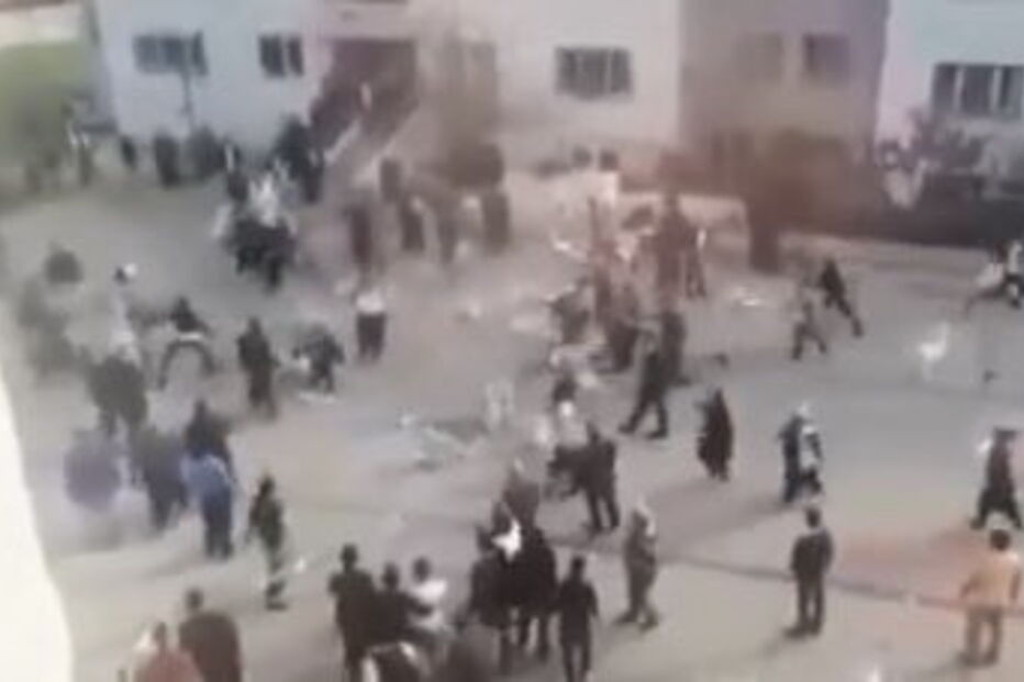 Vídeo mostra caos em casamento por causa de escolha musical