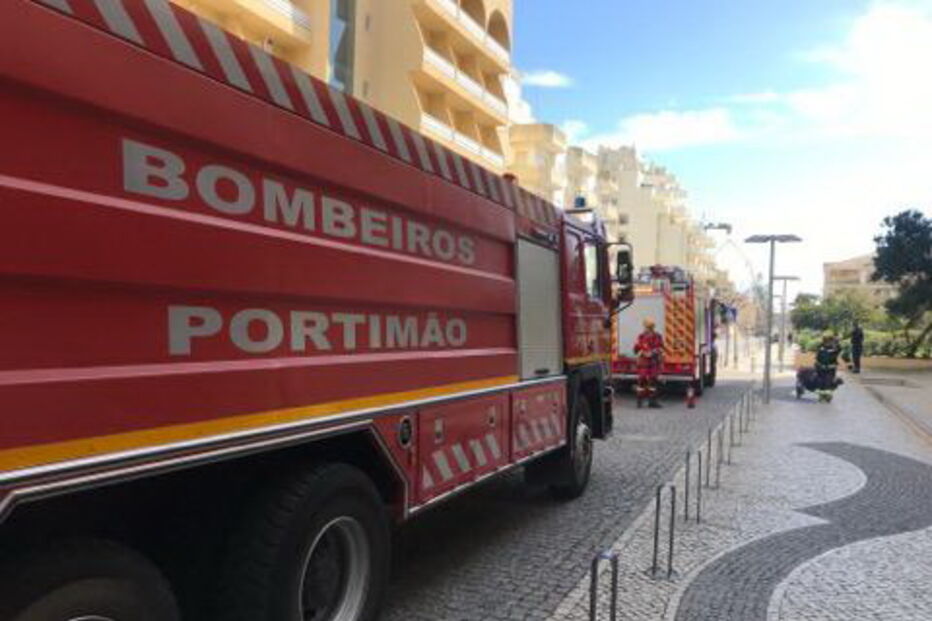 Fogo obriga a retirar 45 pessoas de hotel em Portimão