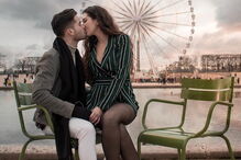 Casal português de bloguers arrasado após foto “irresponsável” em comboio