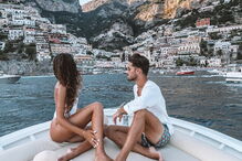 Casal português de bloguers arrasado após foto “irresponsável” em comboio