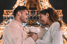 Casal português de bloguers arrasado após foto “irresponsável” em comboio