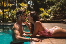 Casal português de bloguers arrasado após foto “irresponsável” em comboio