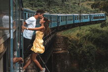 Casal português de bloguers arrasado após foto “irresponsável” em comboio